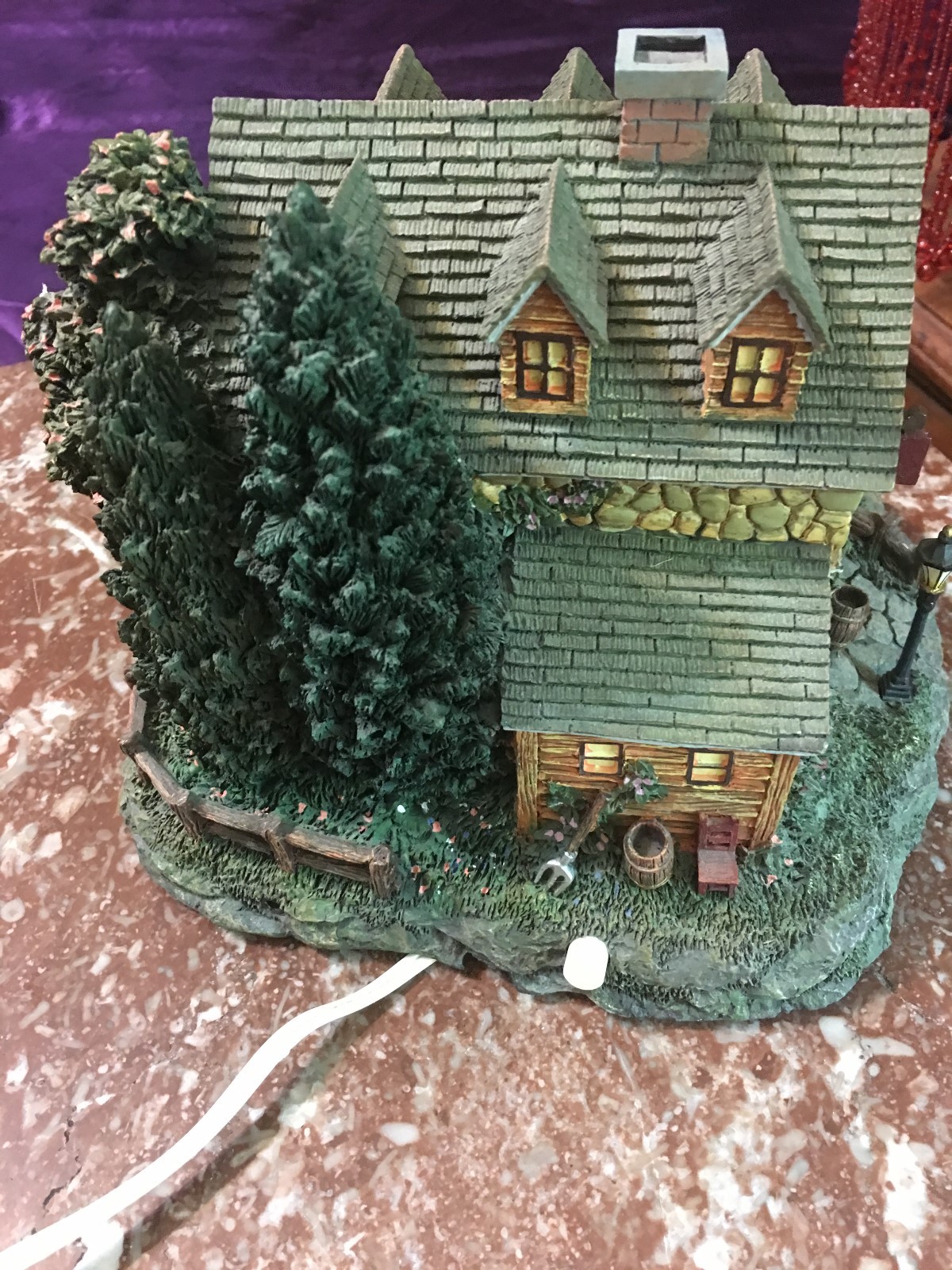 2001 Thomas Kinkade Hawthorne Village 