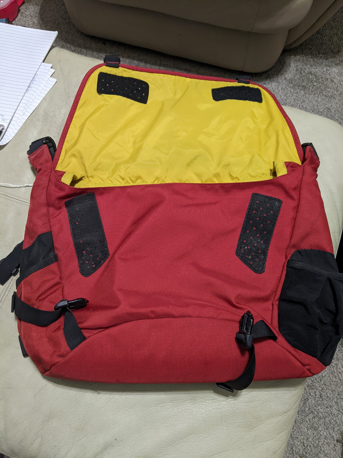 patagonia messenger bag laptop
