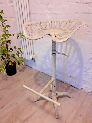 White tractor deals seat bar stools