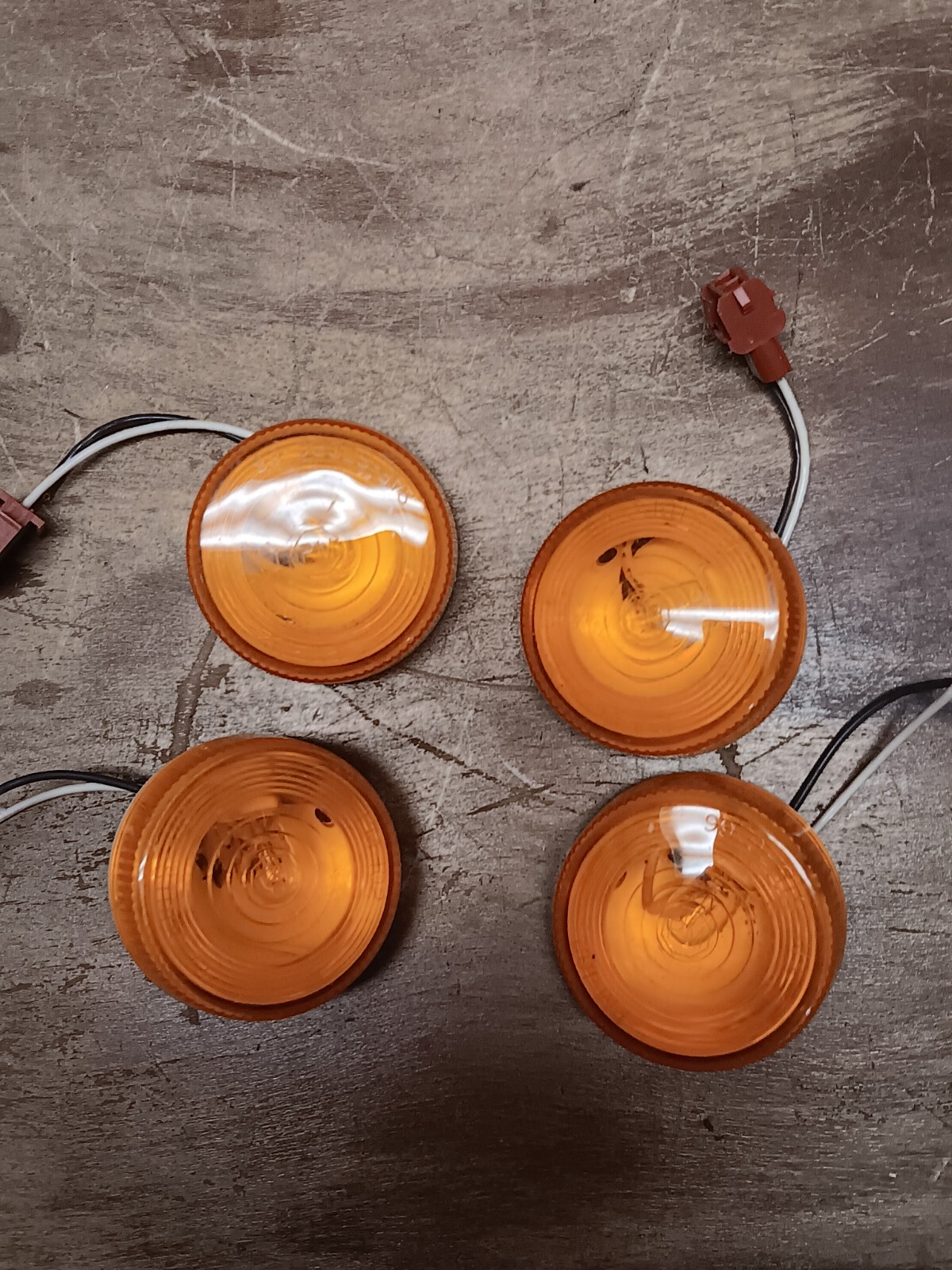 Lot Of 4 PM-102 AMBER TAILLIGHT LENS SAE-STDPC-66 OUTSIDE DIAMETER - 2-3/4