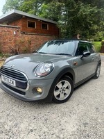 2017.17. MINI COOPER 1.5 3 DOOR HATCHBACK . LOW MILES . ULEZ COMPLIANT.