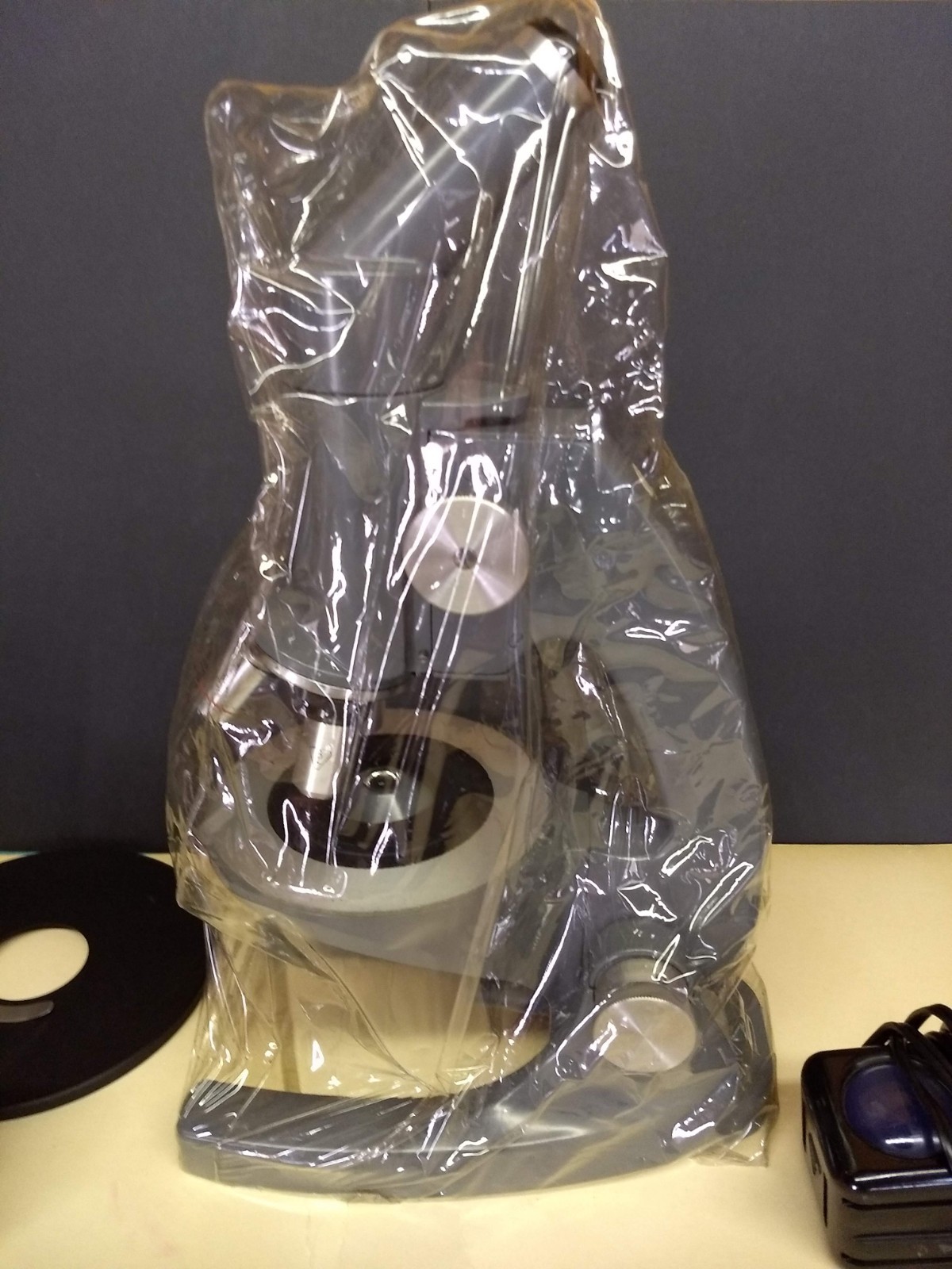 Vintage Microscope, Bausch & Lomb ISTX 8L, w accessories, in original metal case