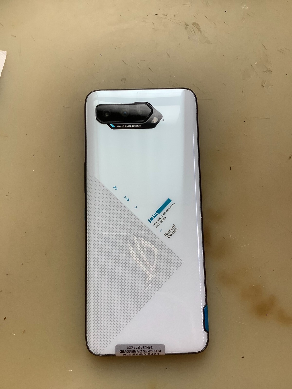 PAPANDA　ASUS ROG phone5 256GB Amazon.com: Asus ROG Phone 5 ZS673KS / I005DA 5G Dual 256GB