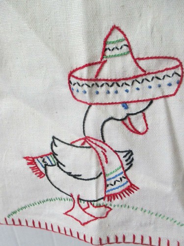 Vintage Embroidered Duck w Sombrero Linen Dresser Scarf Table Runner 23
