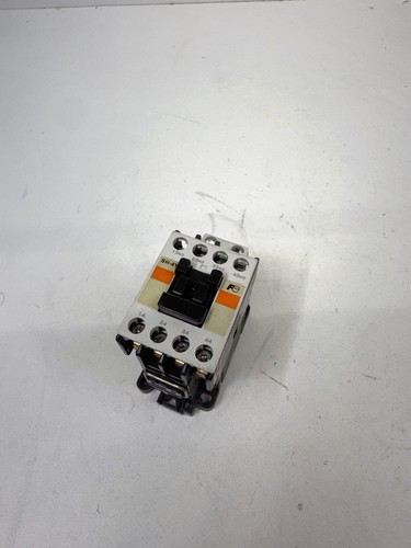 Fuji Electric SH-4Y 4NO Auxiliary Relay Contactor 10A 100-110V Coil 4SH440#Y
