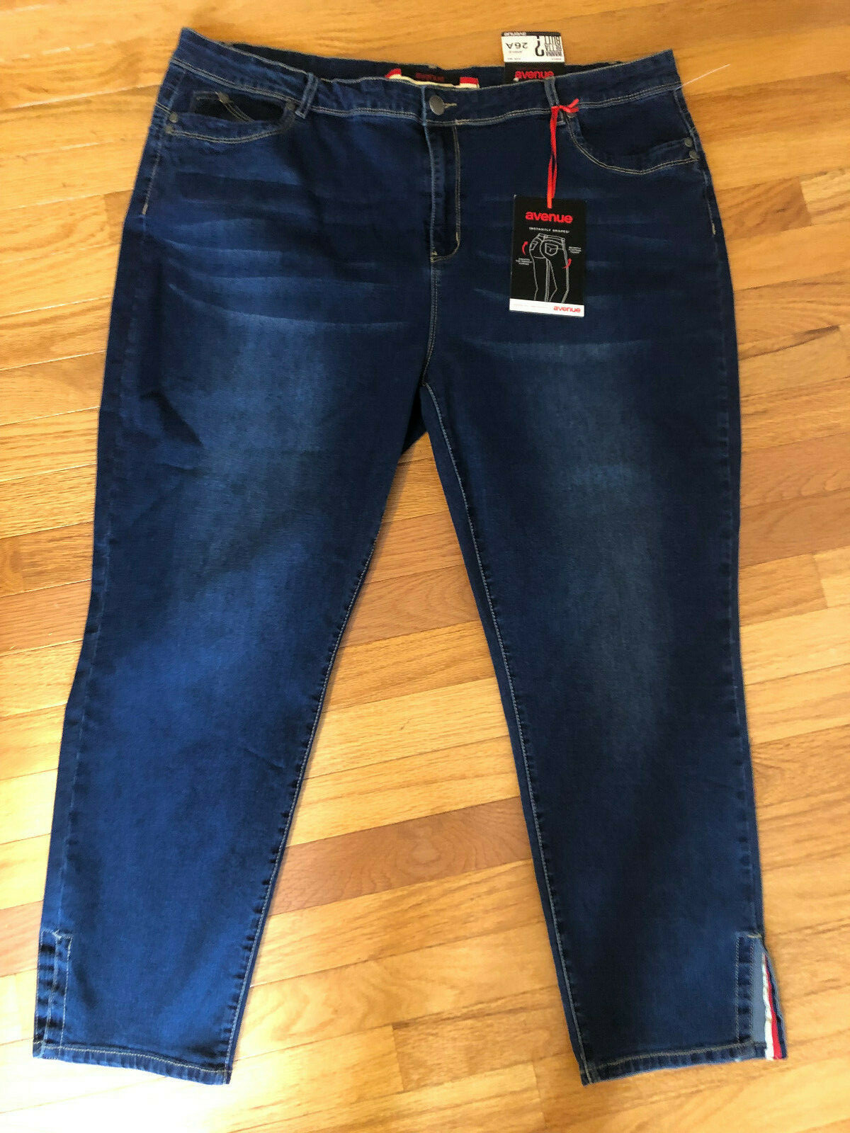 Джинсы NWT Avenue Jeans Women Size 26A 