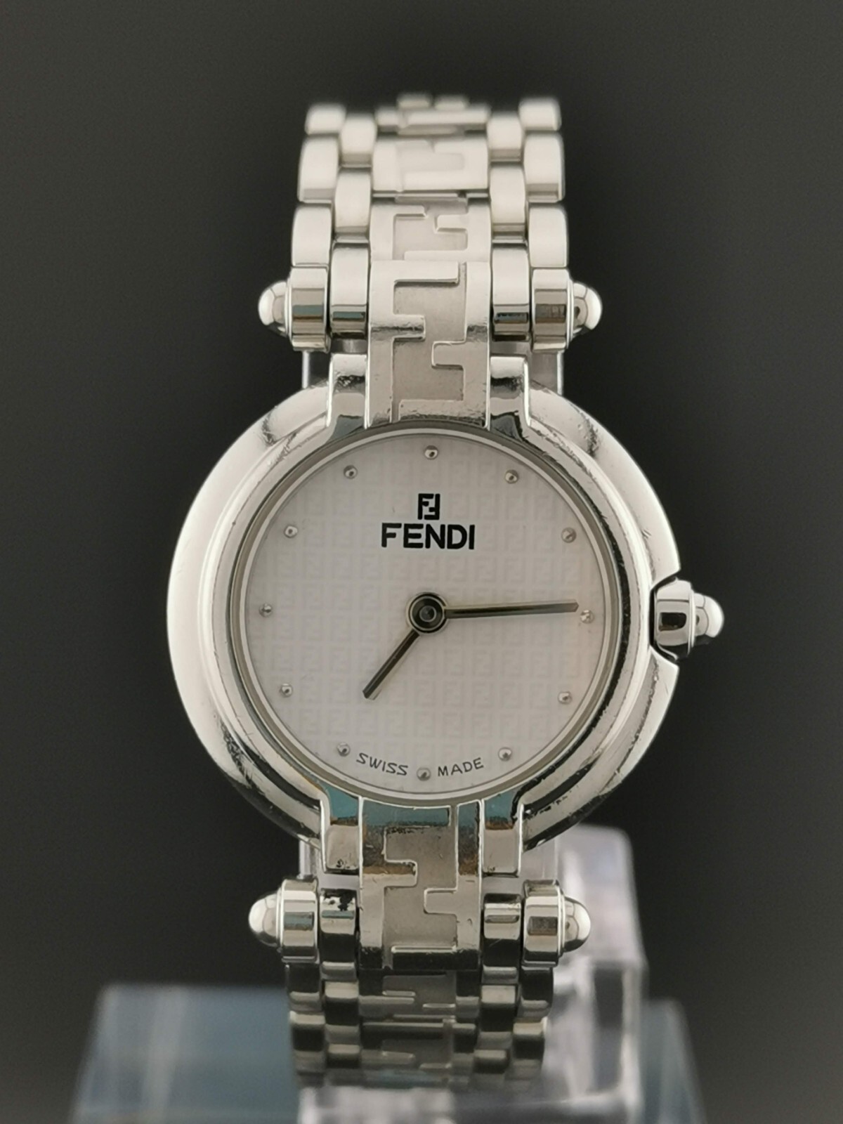 Fendi 時計　16日まで 楽天市場】FENDI(フェンディ）750L オロロジ レディース腕時計