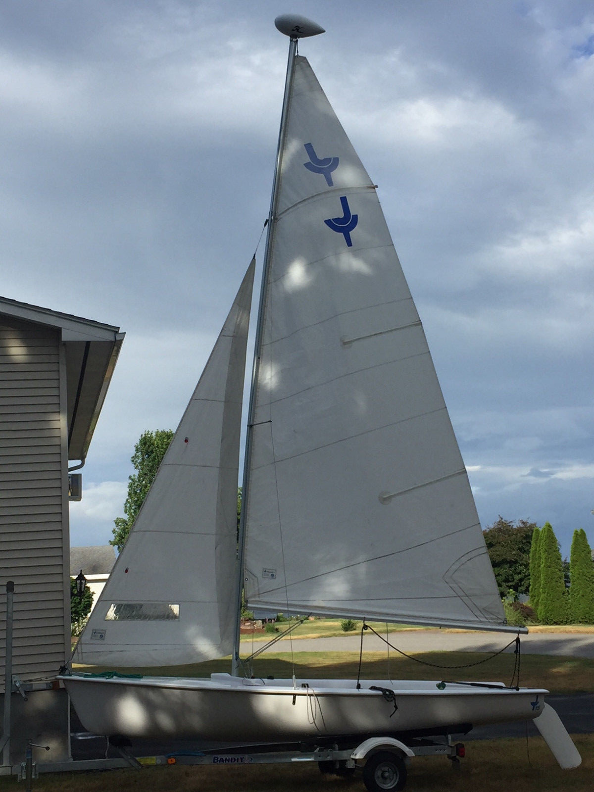 JY 15 Sailboat