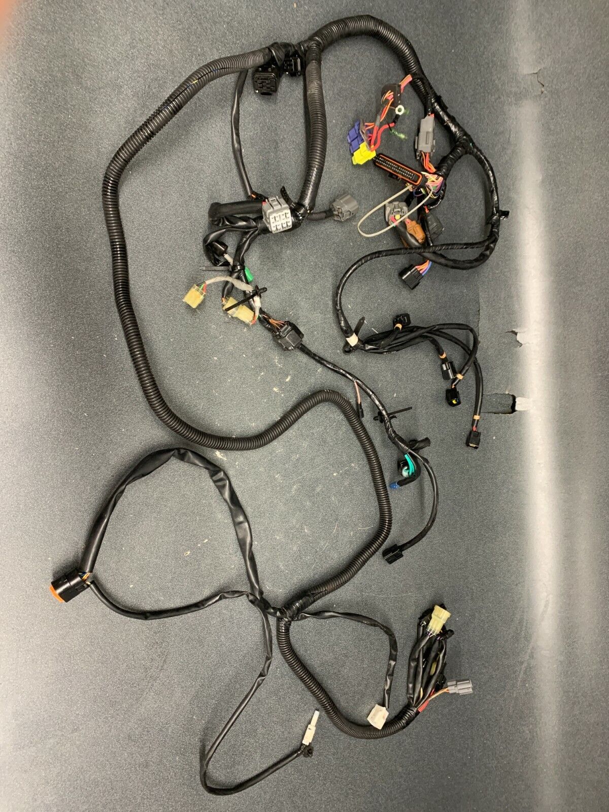 2005-2007 Yamaha OEM Main Engine Wire Harness Ass'y 2005-2007 Yamaha OEM Main Engine Wire Harness Ass'y