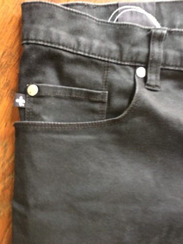 Federation Rocco Men Black Shorts size 30