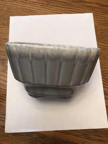 Vintage Hull Bowl 719 Gray Drip Glaze Fluted Edges