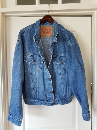 Levi's Denim Jean Jacket Men's Red Tab Distressed Wash 70598 Levi's Denim Jean Jacket Men's Red Tab Distressed Wash 70598