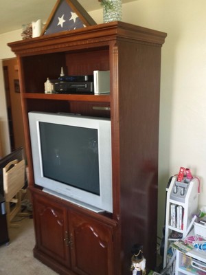 ENTERTAINMENT CENTER SOLID HARDWOOD  