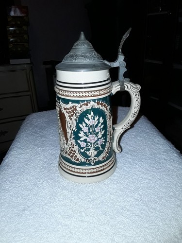 GERMAN STEIN NO. 176 0.3L COURTING COUPLE