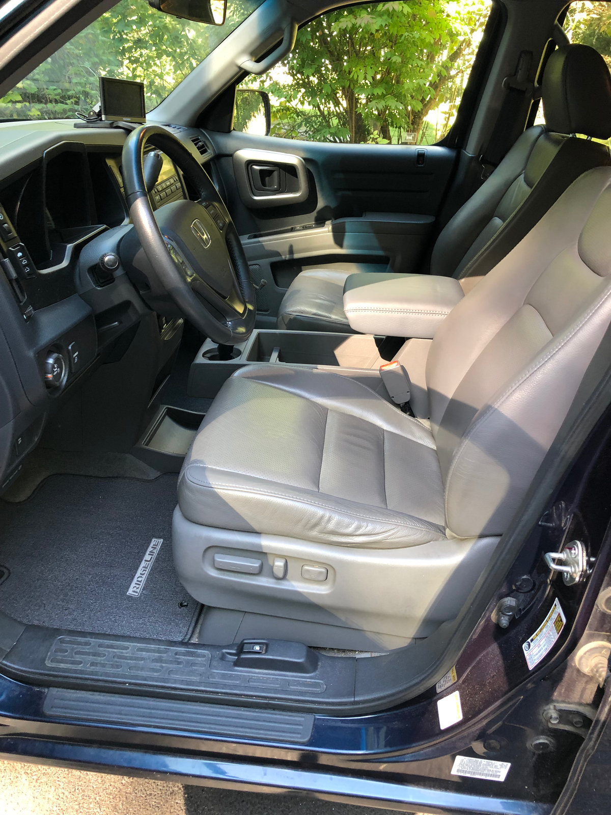 Fits Honda Ridgeline 0614 Faux Leather Armrest Center Console Cover