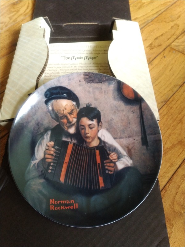 Knowles Norman Rockwell Plate "The Music Maker" 1981 Limited Edition