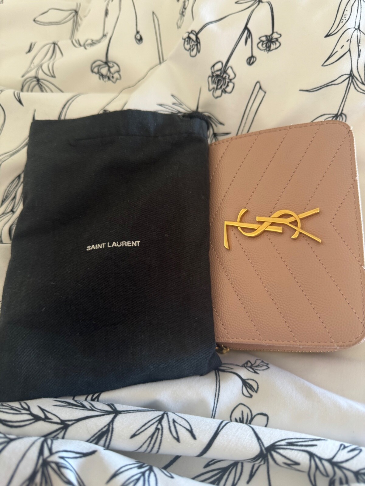 Saint Laurent YSL Cassandre Matelasse Zip Around Leather