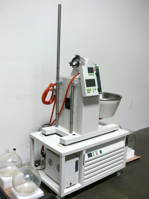 Buchi R-220 SE 20 Liter Rotary Evaporator w/ F-125 Chiller & V-710 Pump Mfg 2016