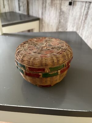 Antique Hand Woven & Painted, Reed, Small Round Basket With Lid Cover Brown