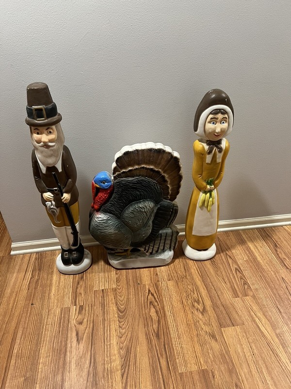 Vintage Union Products Don Featherstone Thanksgiving Blow Molds Turkey Pilgrims
