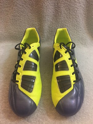 t90 soccer shoes