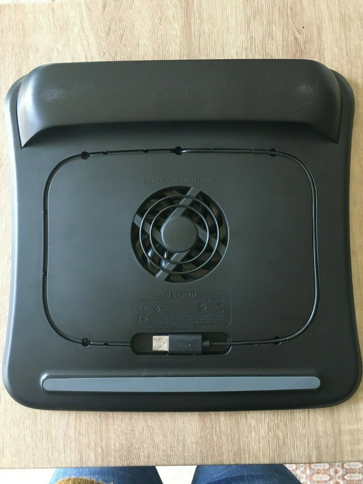 Belkin F5L055-BLK Laptop Cooling Pad Fan Stand BLACK Air Flow Wing notebook cool
