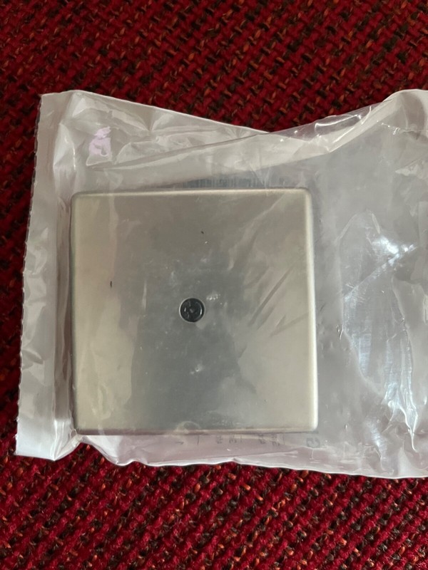 Gira  Abdeckung, Schnurableitung+Vdo  0274 20  Edelstahl E22