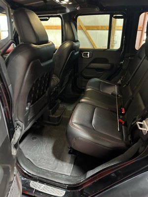 image 4 of interior