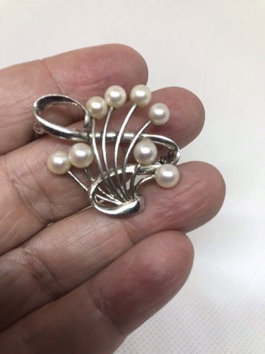 NEW LIST! Fine Sterling Silver Mikimoto 8 Pearl Spray Pin