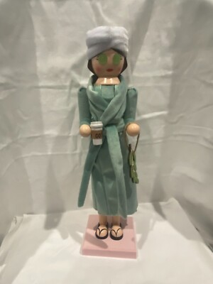Nutcracker 14'' Spa Lady