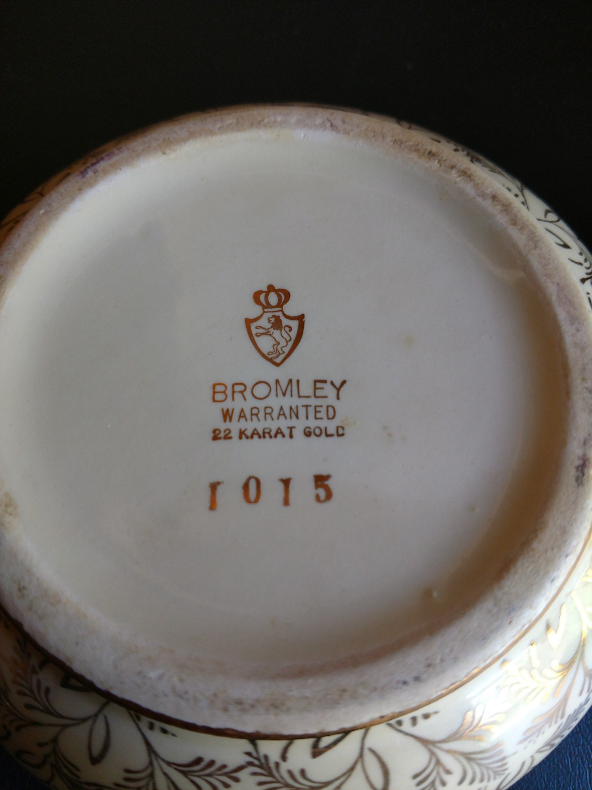 Bromley Sugar Bowl 22KT Painted with Lid  #1015 Hollywood Regency