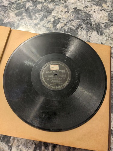 Victor 20-3684 78 record Perry Como Please Believe Me / Mr.s Murphy