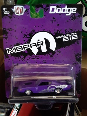 2021 M2 Collectibles Auto Drivers Mopar 512 1971 Dodge Charger Custom R75 21-18