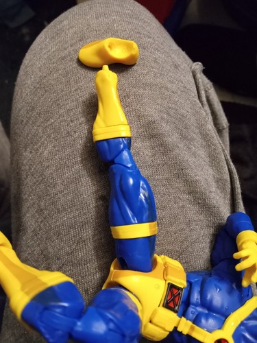 Marvel Legends Cyclops 90s Animated Series X-Men Retro VHS