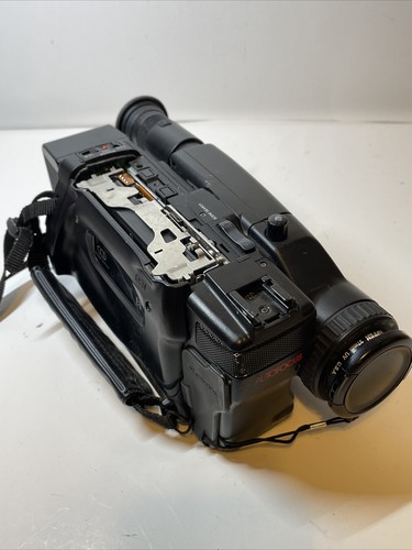 RCA Pro 8 12X Zoom Camcorder Model PRO840 W/ Battery UNTESTED (B229)