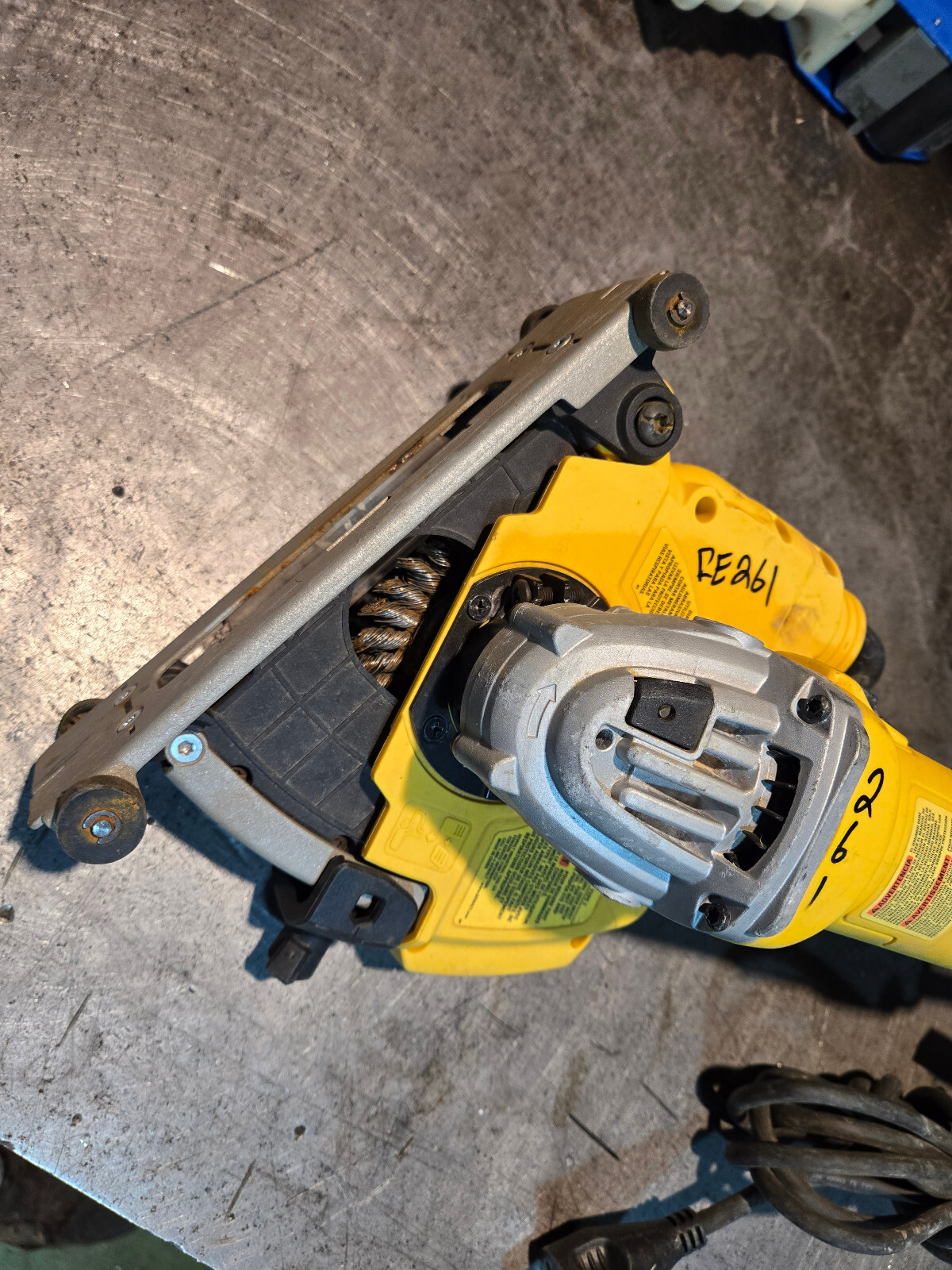 DeWALT DWE46123 13 Amps  4.5