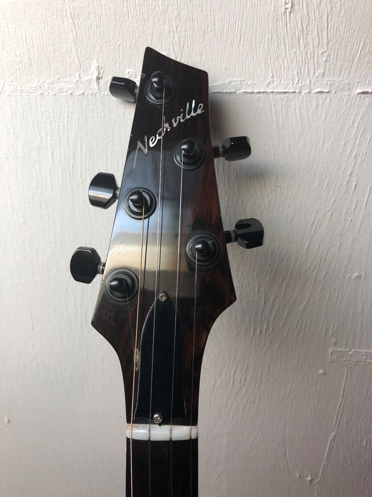 Nechville Phantom 5 string banjo, Curly Maple, Tunneled 5th string neck