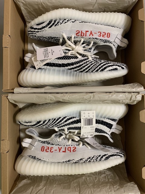 Real vs Fake YEEZY Boost 350 V2 Zebra Whim