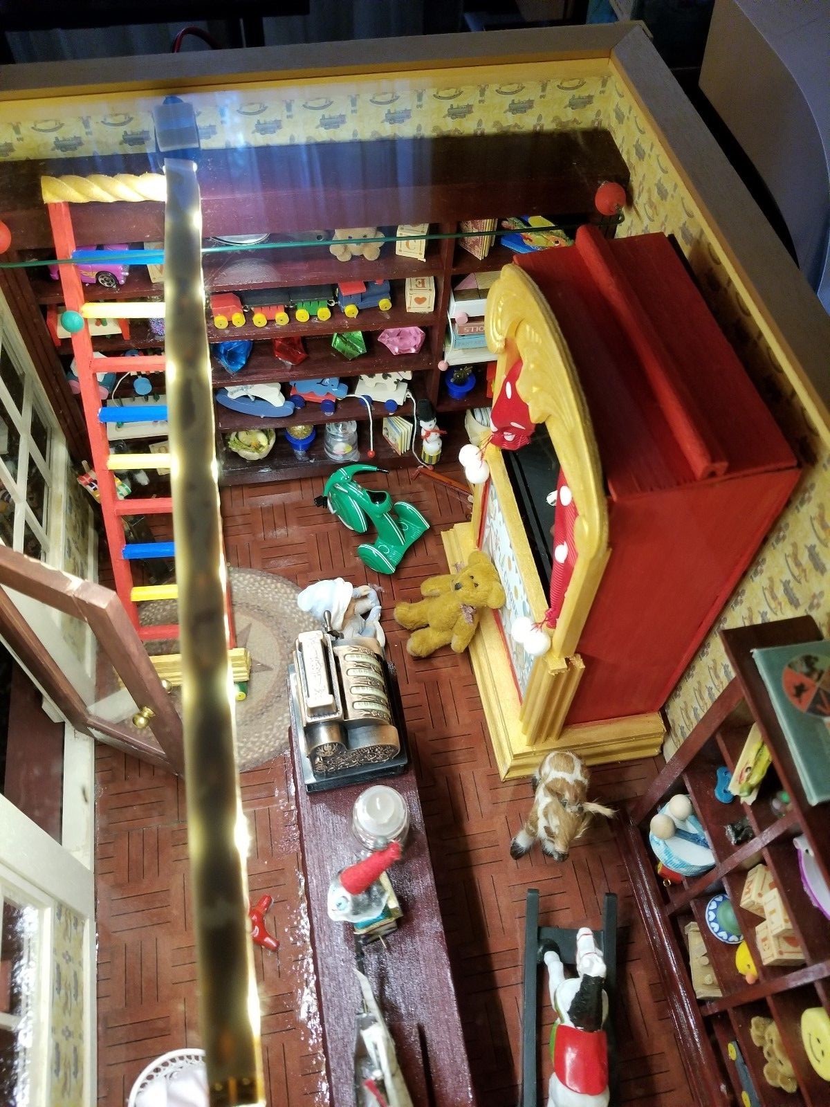 OOAK Lovely Toy Store Roombox