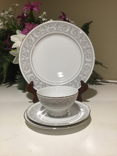 IMPERIAL CHINA BY W DALTON  4-Piece Whitney Cup Bowl Saucer Dinner Plate