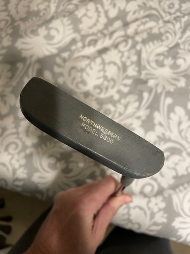 Northwestern Model 5300 Putter RH Steel Shaft 35”