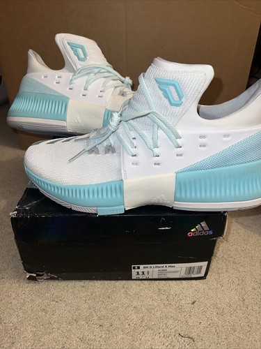 damian lillard christmas shoes