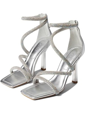 Женские босоножки GUESS на каблуке с квадратным носком и серебряной подкладкой Lalali на каблуке с квадратным носком 6,5 М