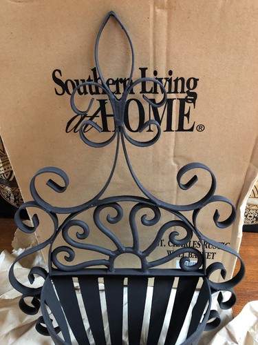 Southern Living At Home 40457 St. Charles Rustic Wall Basket New in Box