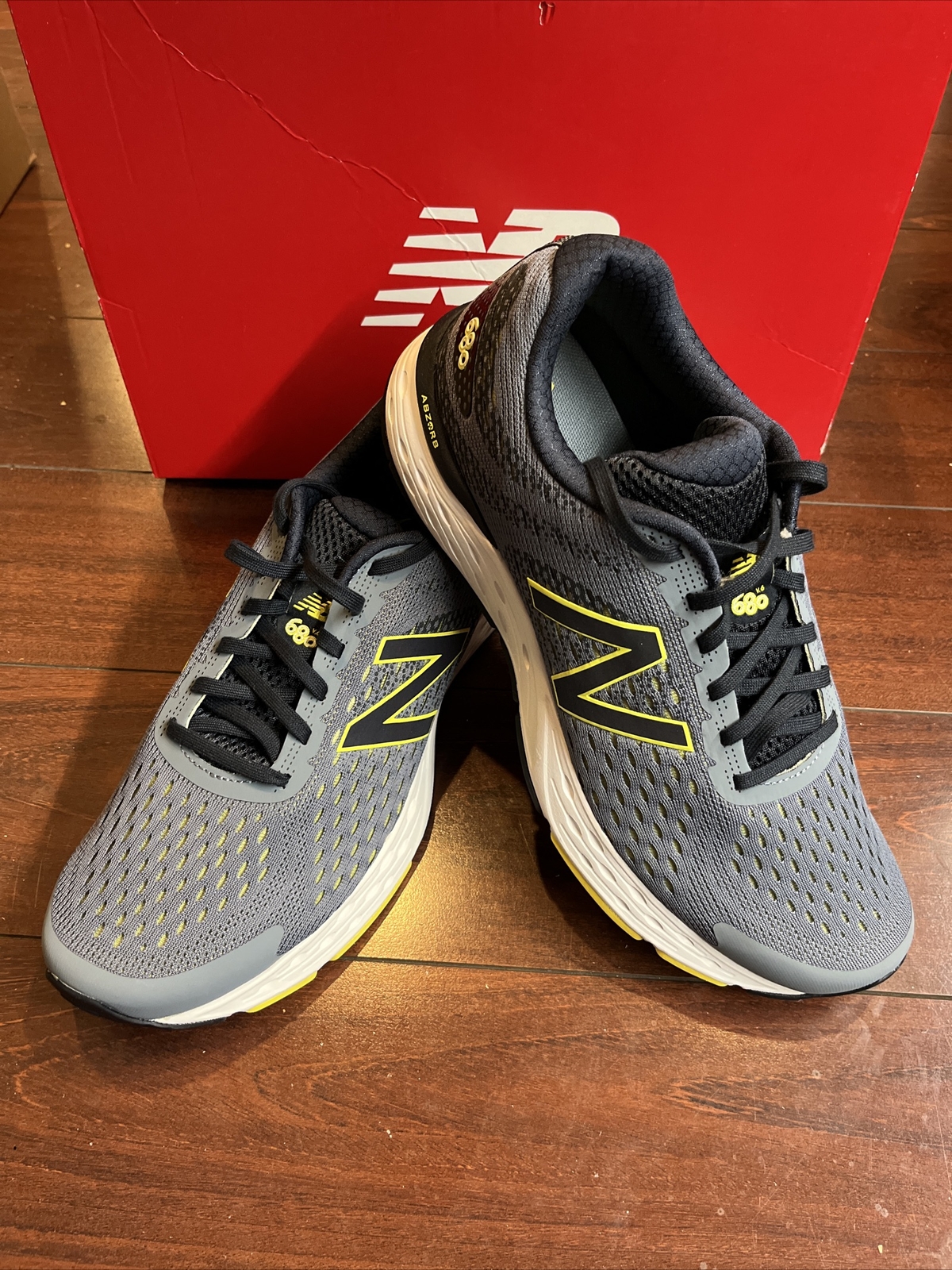 New Balance 680 v6 Running Shoe M680RG6 