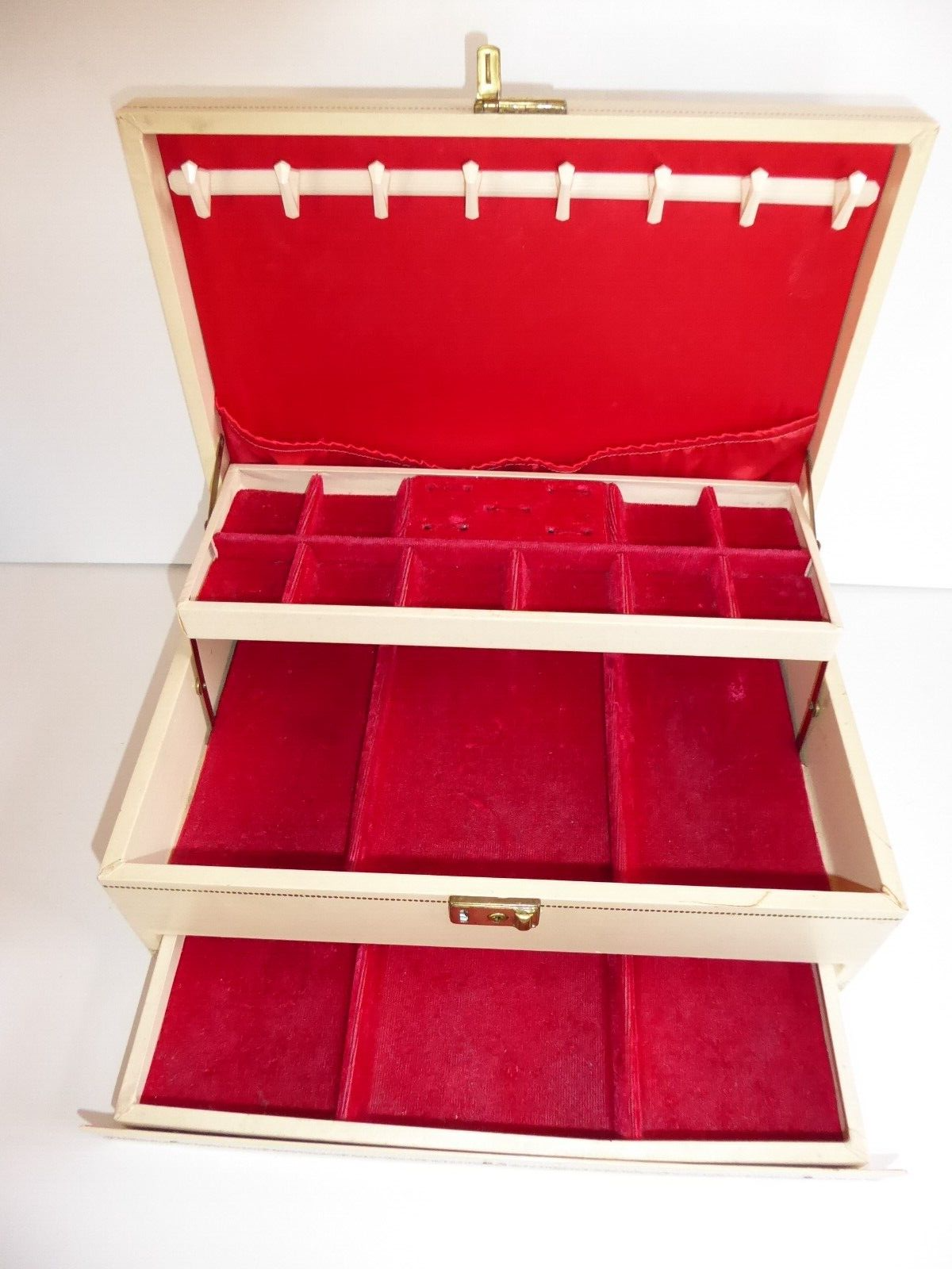 MEBEL CLAMBOX メベル クラムボックス　レッド×ホワイト 2025年最新】クラムボックス メベルの人気アイテム - メルカリ