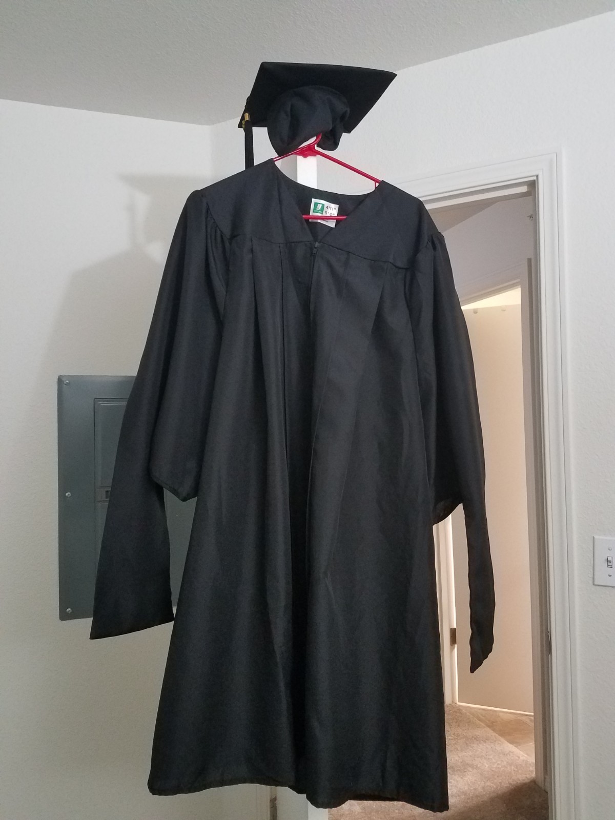 Master graduation regalia (gown+cup+tassel)size 4'11