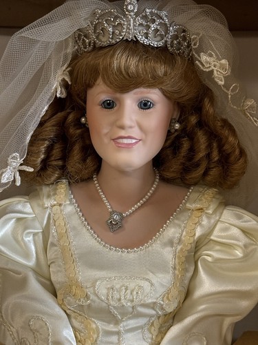 Vintage Royal Wedding 18" Princess Sarah Bride Porcelain Doll Danbury Mint