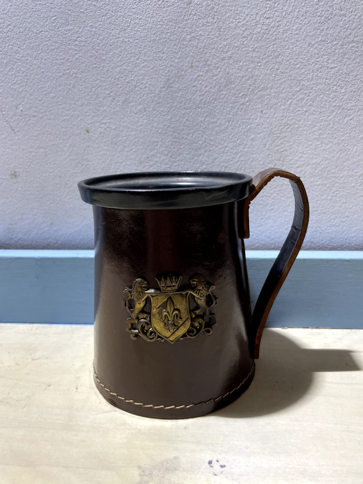 Vintage Leather Hide Casing Beer Mug with Brass Crest Dante Japan