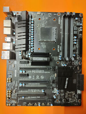 Gigabyte GA-990FXA-UD3 R5 ATX AMD AM3+ Motherboard *faulty*